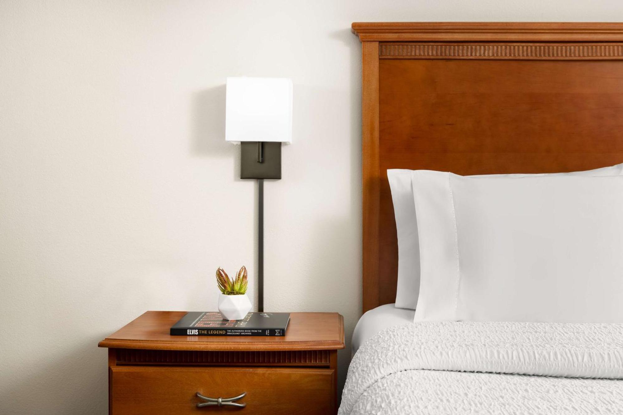 Hampton Inn Memphis-Walnut Grove/Baptist East מראה חיצוני תמונה